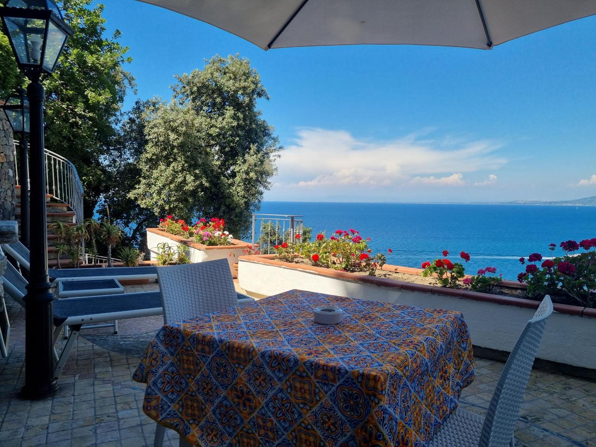 L'Incanto Suites Ischia 卡萨米乔拉泰尔梅 外观 照片