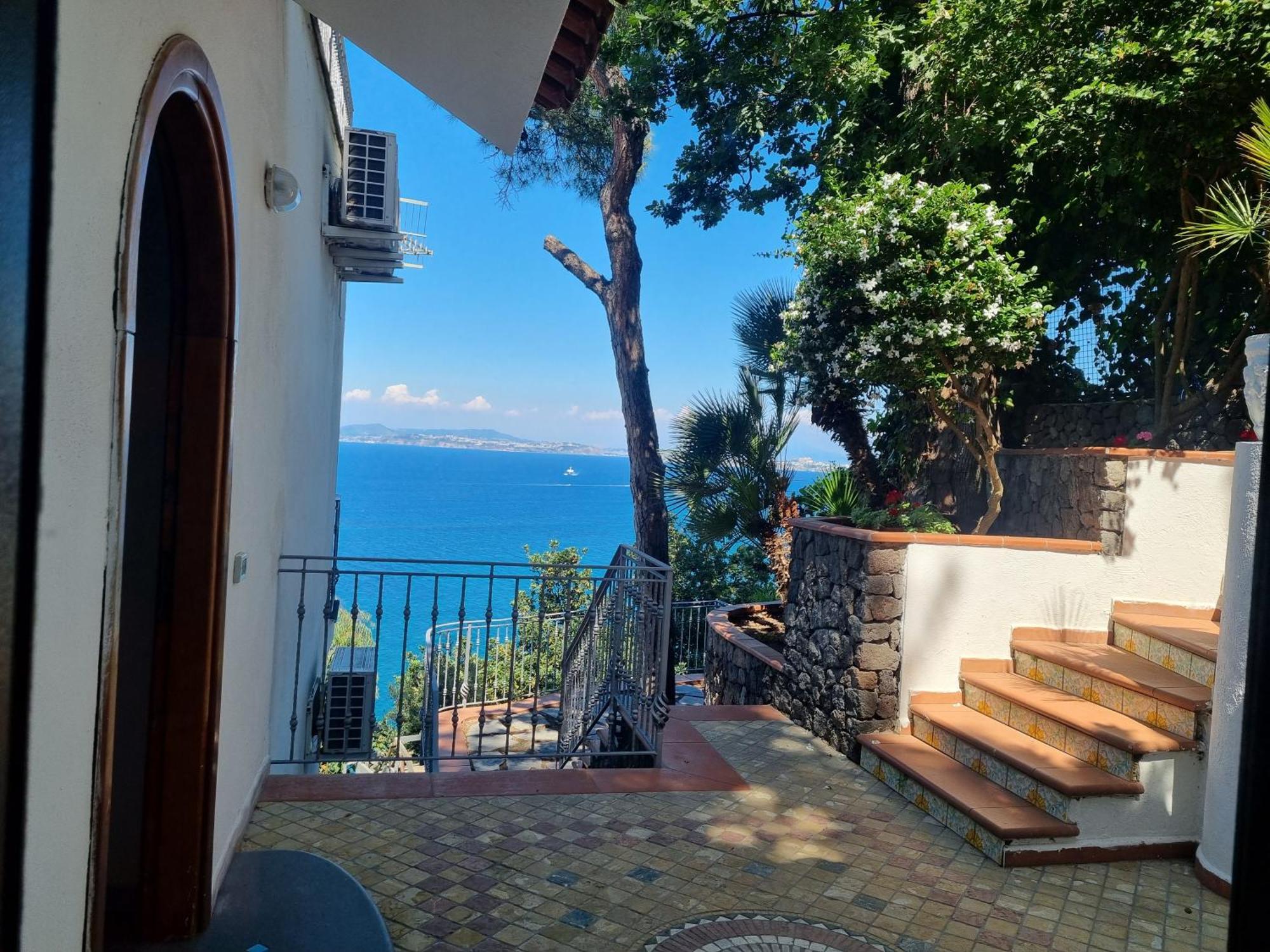 L'Incanto Suites Ischia 卡萨米乔拉泰尔梅 外观 照片
