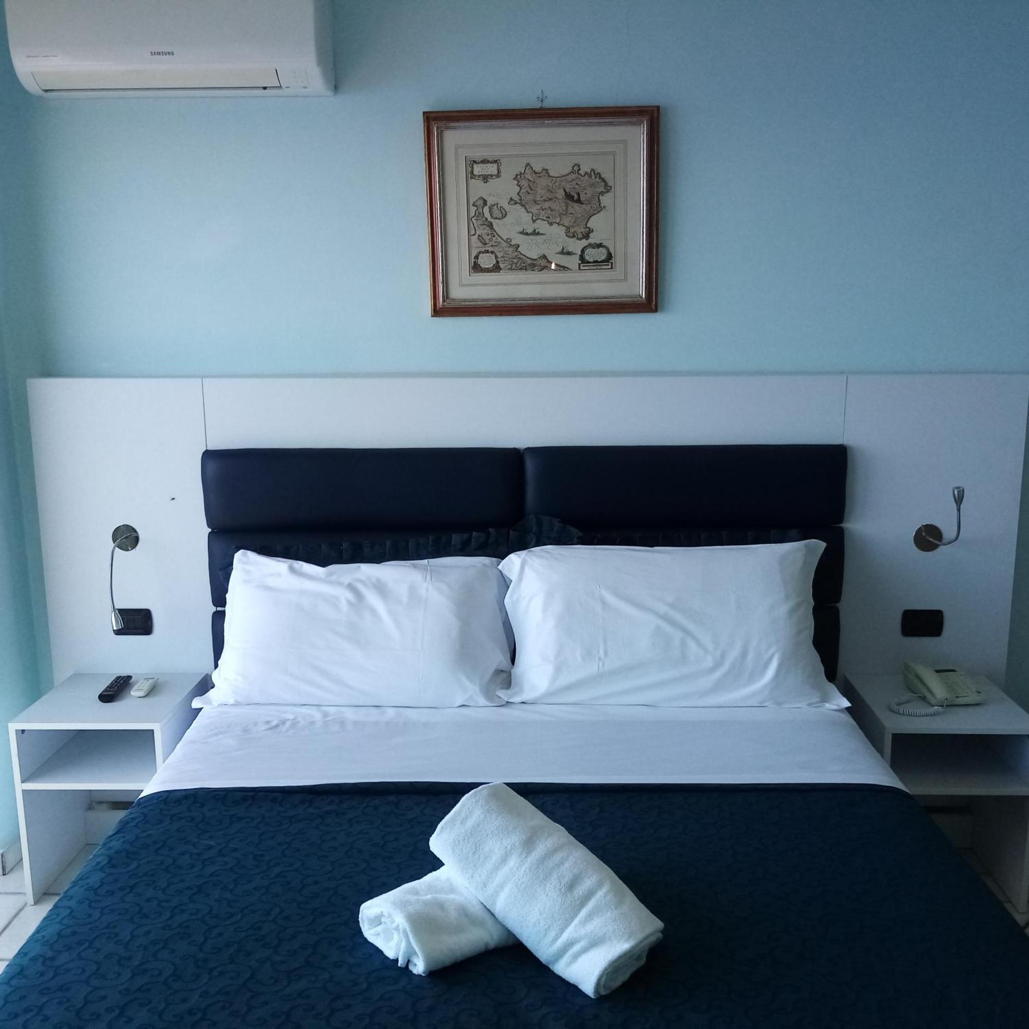 L'Incanto Suites Ischia 卡萨米乔拉泰尔梅 客房 照片